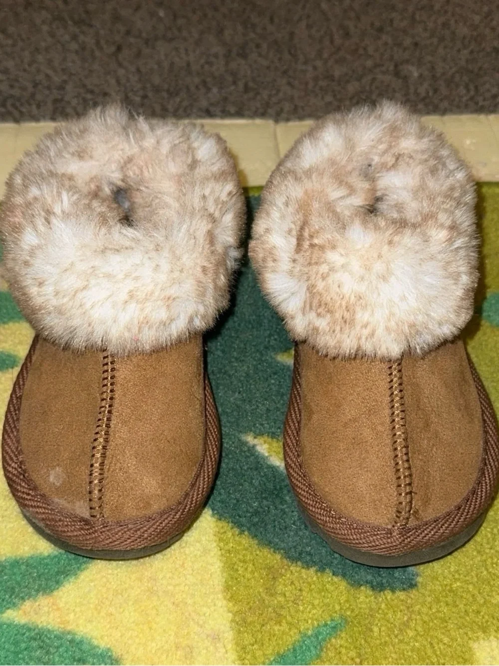 Plush Faux-Fur Cuff Suede Slippers - Camel